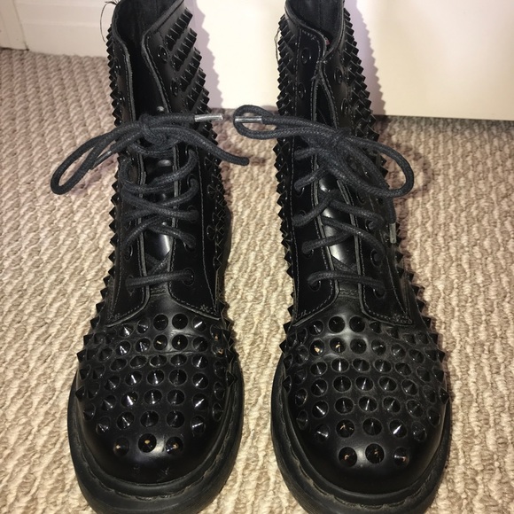 doc martens spikes